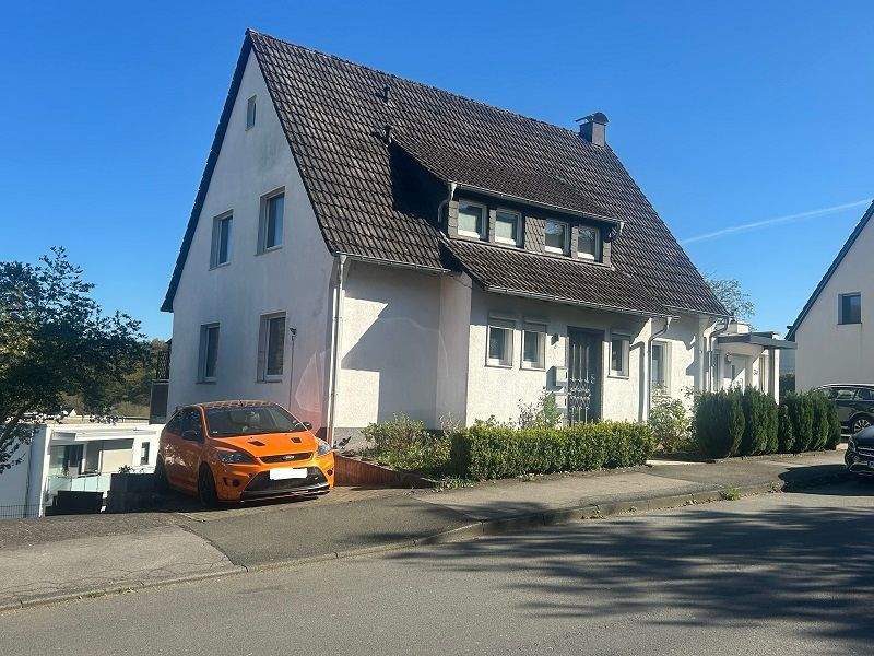 Thumbnail-Zwei Doppelhaushälften: Ein Zweifamilienhaus + Einfamilienhaus am Buckesfeld... kein Einzelverkauf...