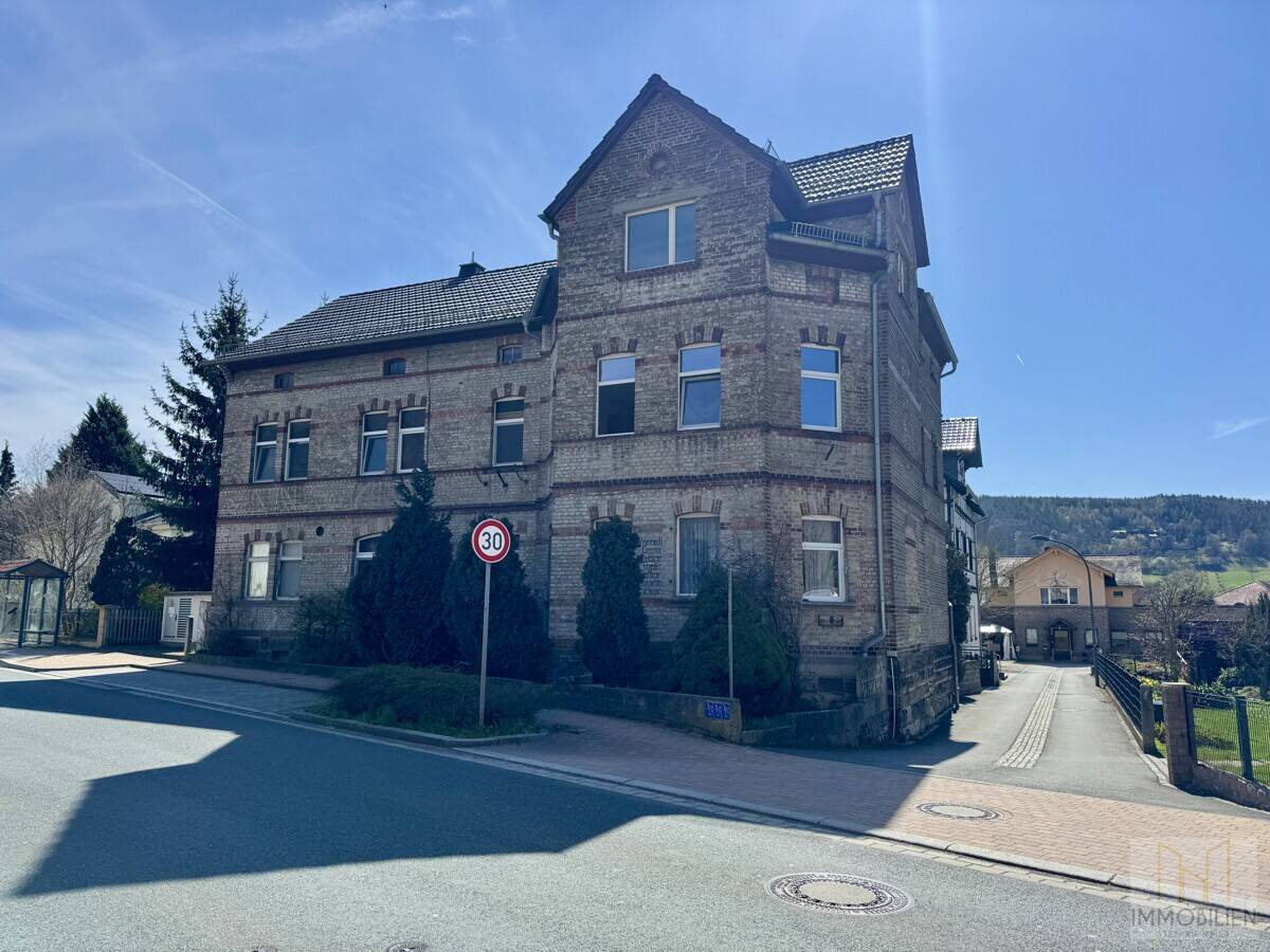 Thumbnail-Solides Mehrfamilienhaus mit Ausbaureserve und treuer Mieterschaft in Uhlstädt