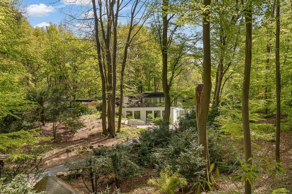 Thumbnail-Ein Ort, zwei Perspektiven - Reduktion auf das Wesentliche