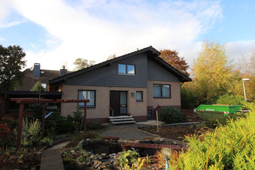 Thumbnail-Einfamilienhaus in begehrter Wohnlage von Varel-Büppel