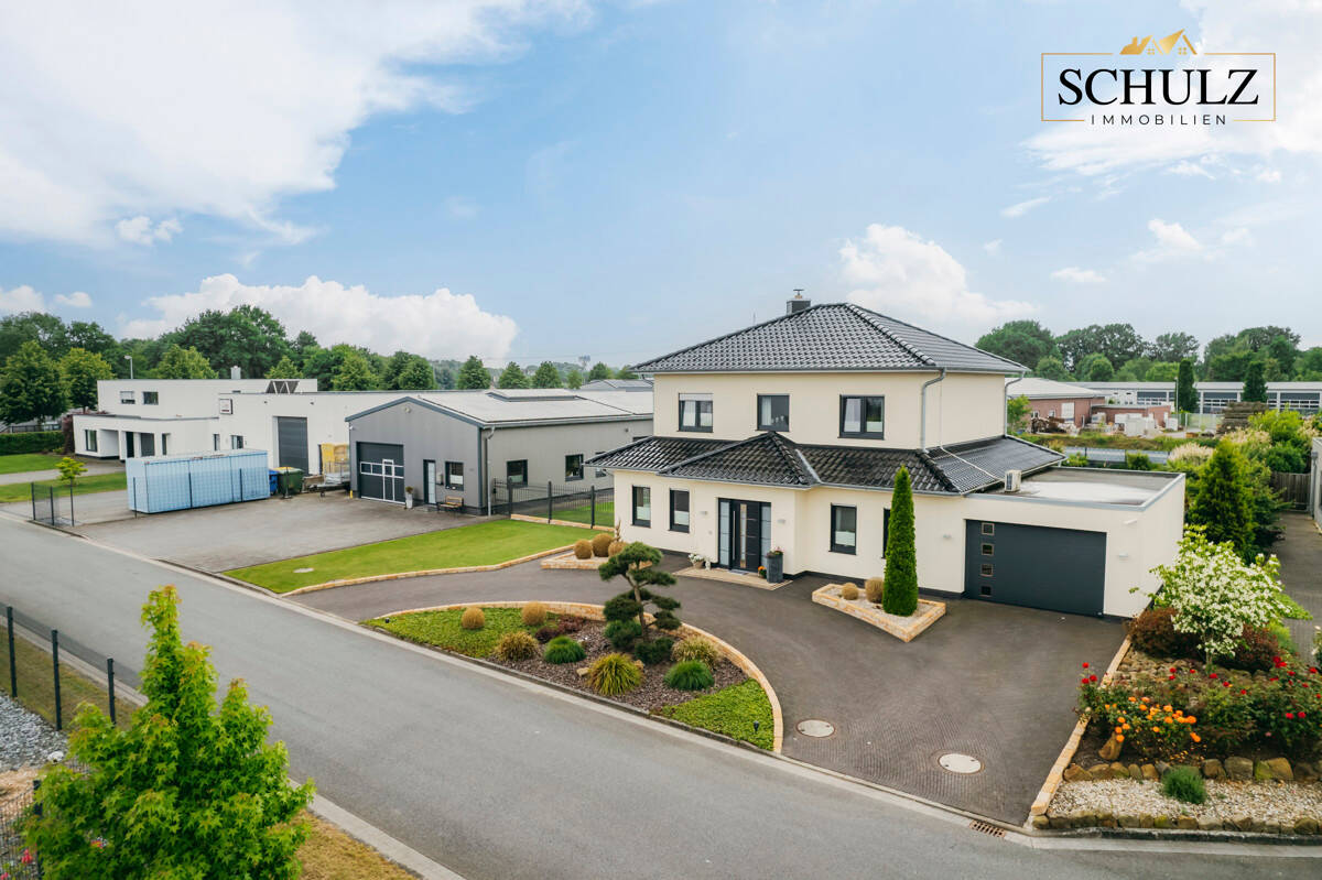 Thumbnail-**Vielseitiges Anwesen mit luxuriösem Wohnkomfort und Gewerberaum in Cloppenburg!**