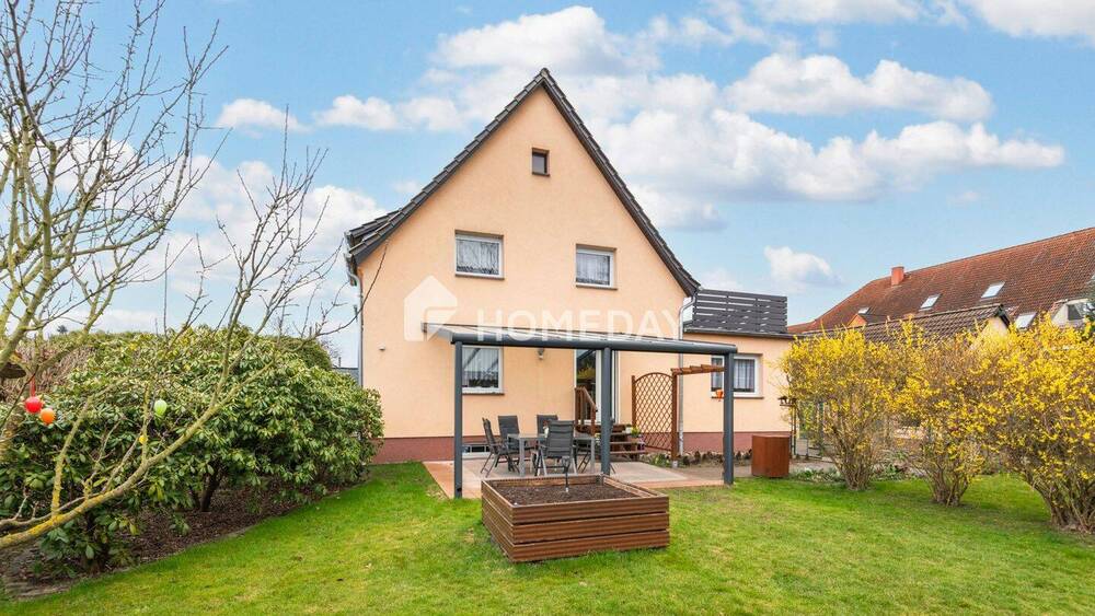 Thumbnail-Zwei Ebenen, viele Möglichkeiten - Haus mit Pool, Terrasse und Kamin