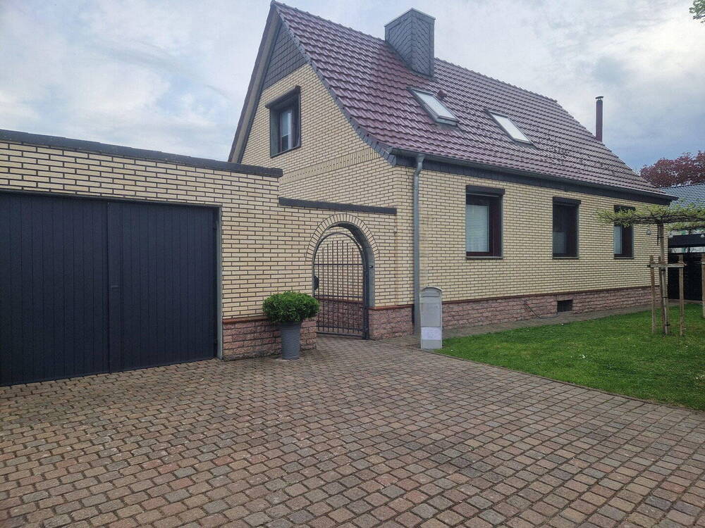 Thumbnail-4 Tage noch Online Modernisiertes bezugsfertiges und beförderungsfähiges Einfamilienhaus
