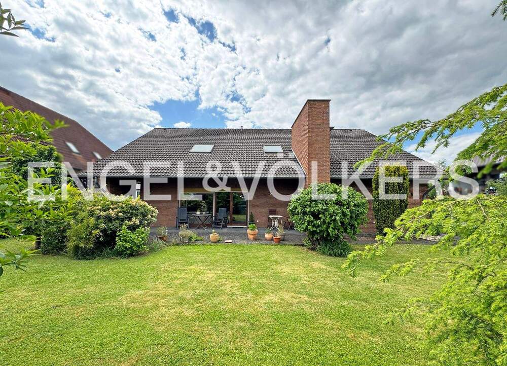 Thumbnail-Ein großzügiges Haus mit Charakter und Potenzial