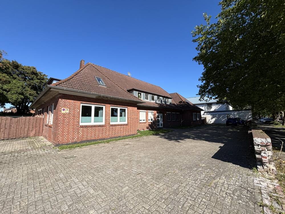 Thumbnail-Gepflegtes Mehrfamilienhaus in Heppens!