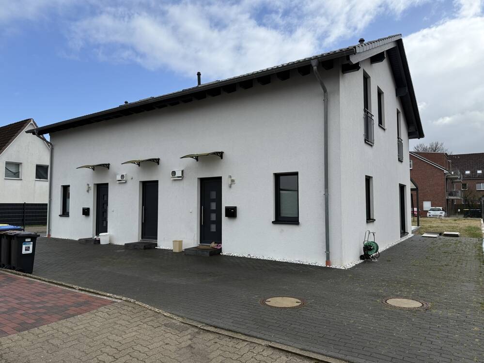 Thumbnail-Neuwertige Doppelhaushälfte