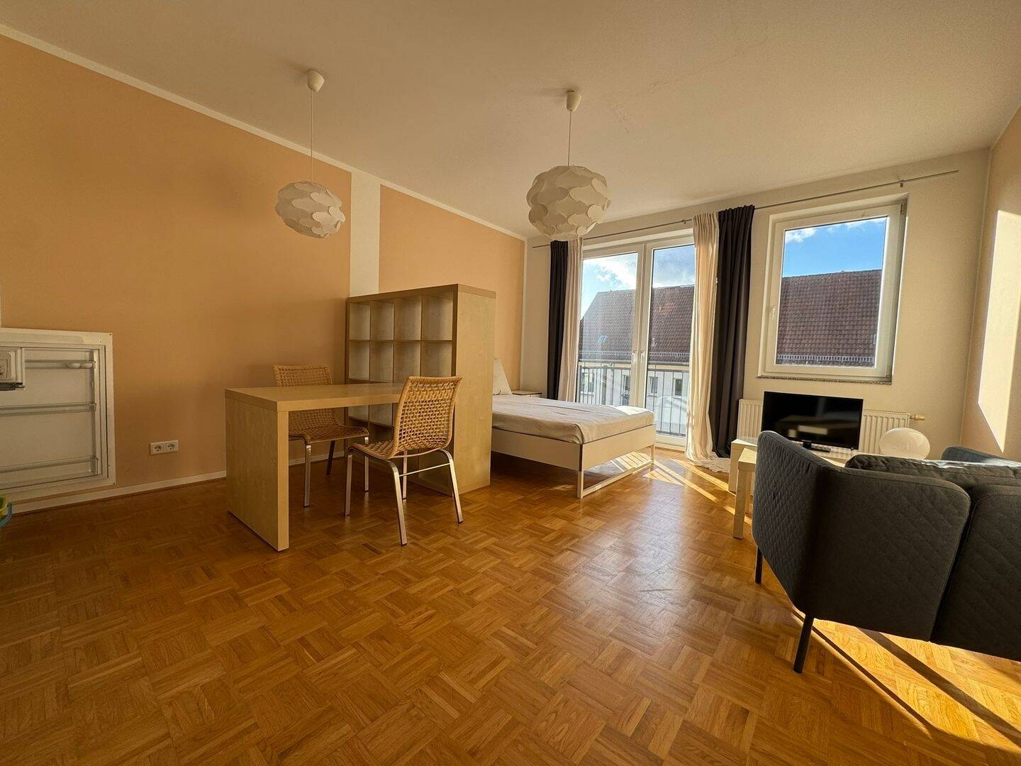 Thumbnail-Möblierte 1-Zimmer-Wohnung mit Balkon im Südcenter