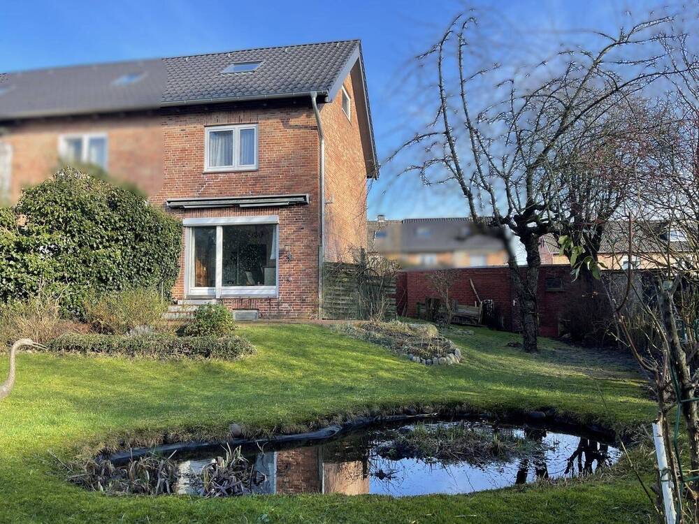 Thumbnail-REH mit großem SW-Grdst. und 2 Garagen in sehr guter Lage!