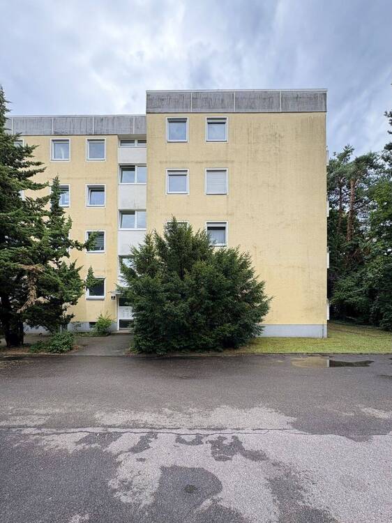 Thumbnail-2-Zimmer-Wohnung mit Balkon und Einzelgarage