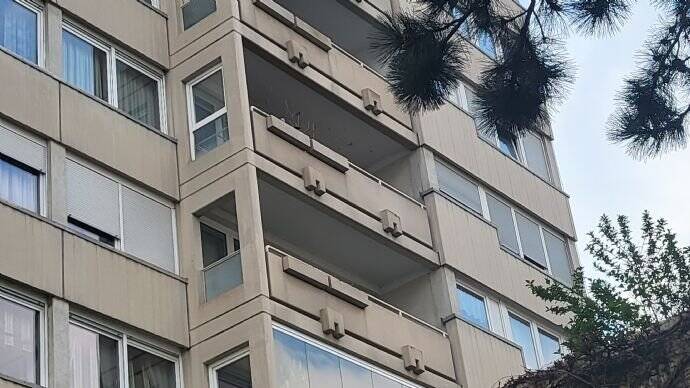 Thumbnail-Ihre Chance: Exklusive 2,5 Zimmer-Wohnung direkt am Rhein – Verkauf zum Meistgebot ab 199.000 €!