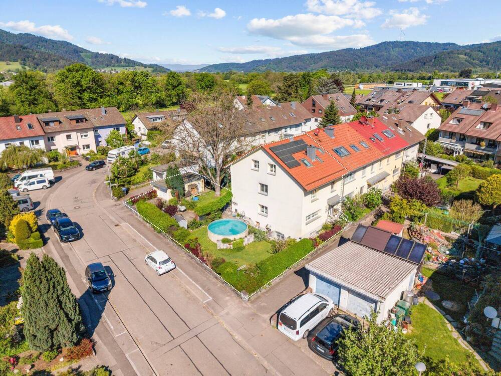 Thumbnail-7-Zimmer-Familienhaus energetisch modernisiert mit großem Garten, Pool & flexiblem Raumkonzept