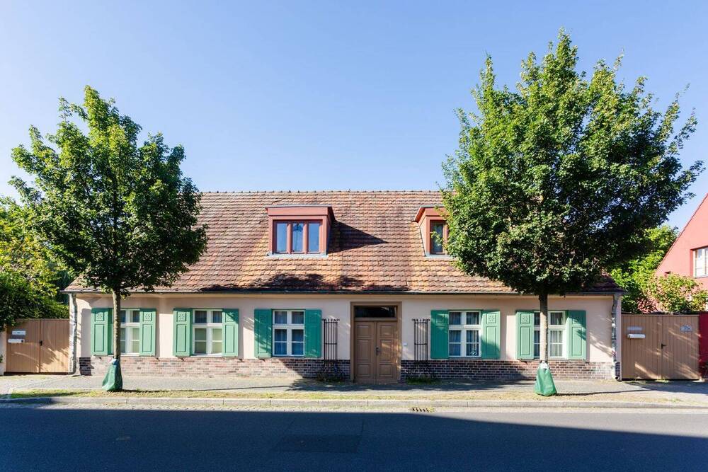 Thumbnail-Historisches Weberhaus in Potsdam-Babelsberg - stilvoll saniert mit drei Wohneinheiten