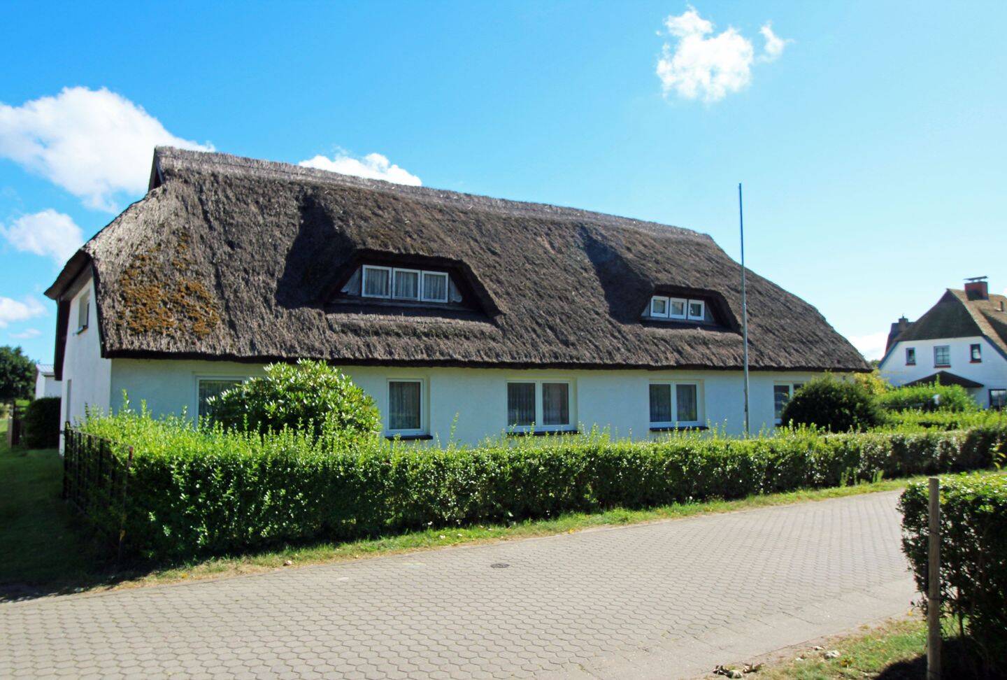 Thumbnail-Haus unter Rohrdach mit großem Grundstück und zusätzlicher Bauvoranfrage