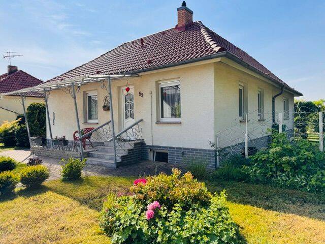 Thumbnail-Kleines Einfamilienhaus im Bungalowstil in ruhiger Lage!