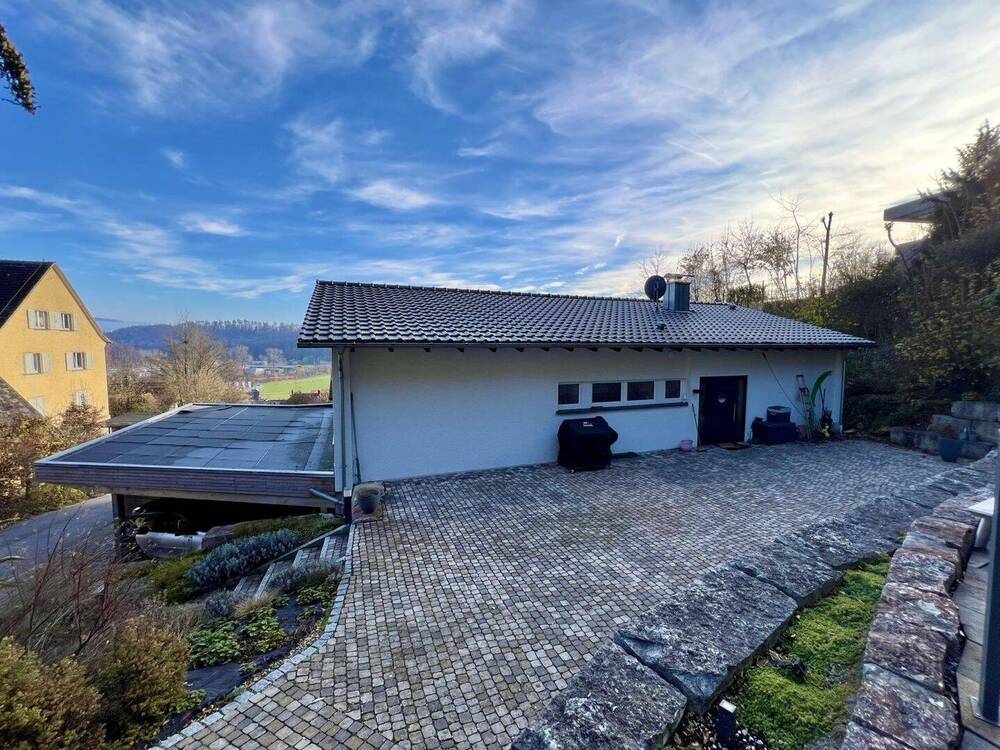 Thumbnail-Attraktives Einfamilienhaus mit ca. 173 m² und großem Grundstück