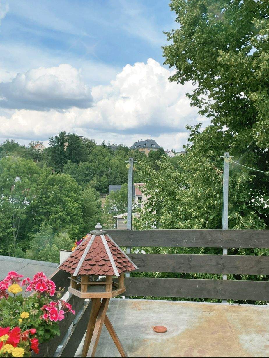 Thumbnail-Excellente Lage: Einfamilienhaus – 150 m², Dachterrasse, Werkstatt & Garage – Zentrum Meerane