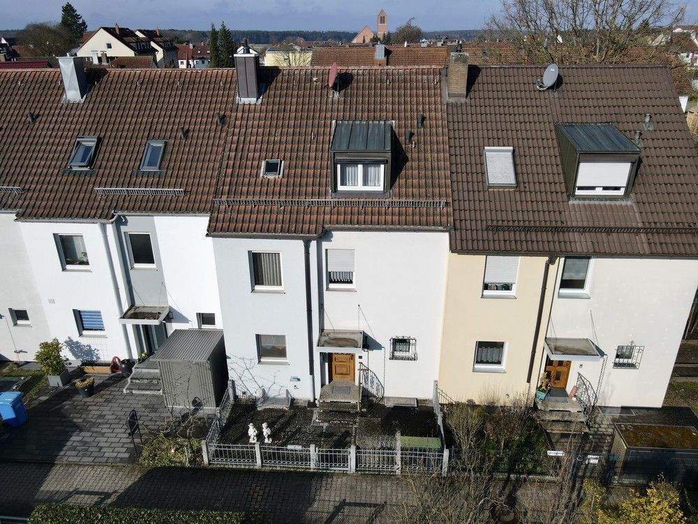 Thumbnail-Reihenmittelhaus mit Garten und Garage