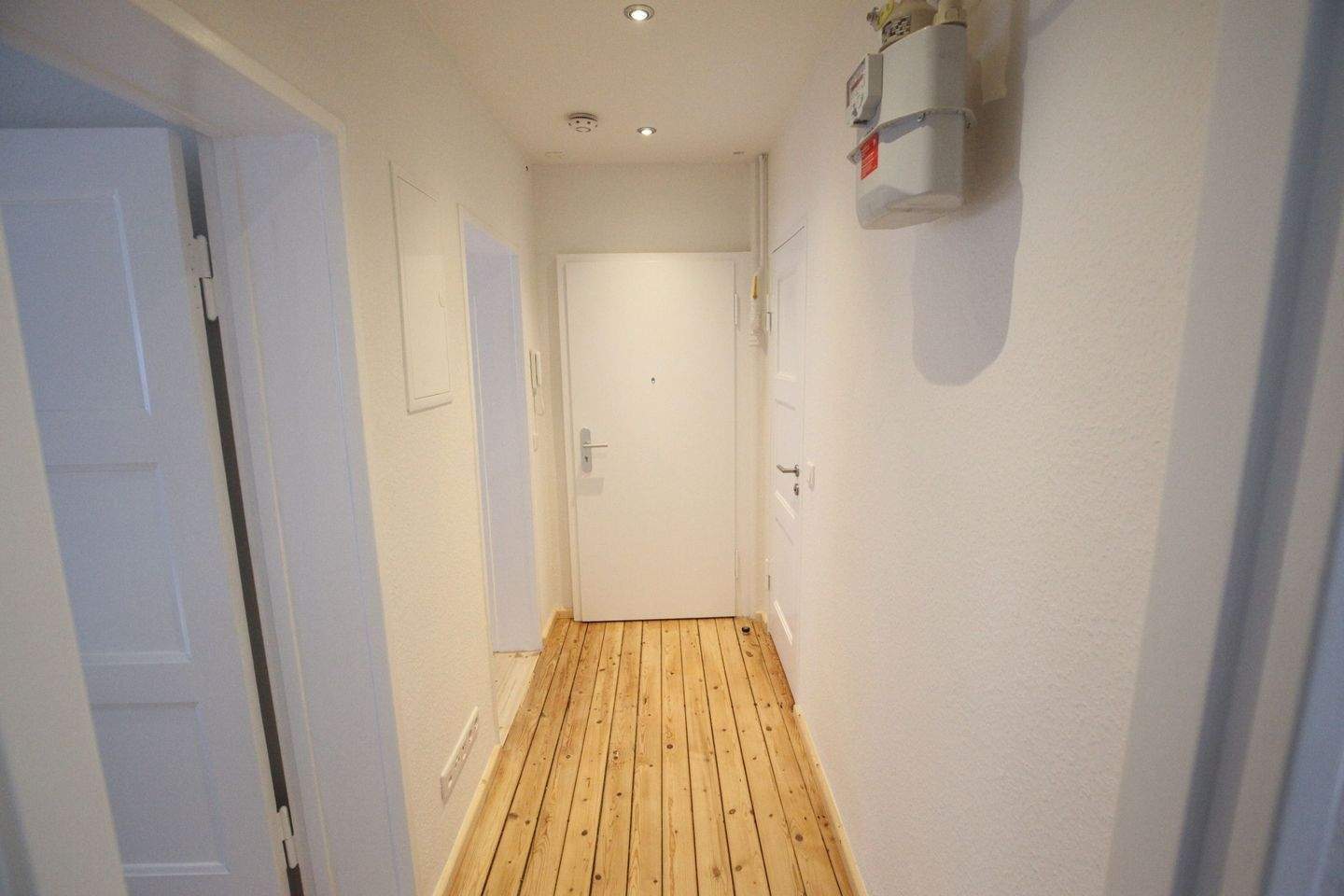Thumbnail-Erstbezug nach Renovierung: Gemütliche 2-Zimmer-Wohnung mit Balkon