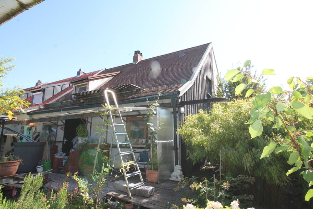 Thumbnail-Landshut - Moniberg Reiheneckhaus 60 m² Wohnfläche - Komplettsanierung notwendig