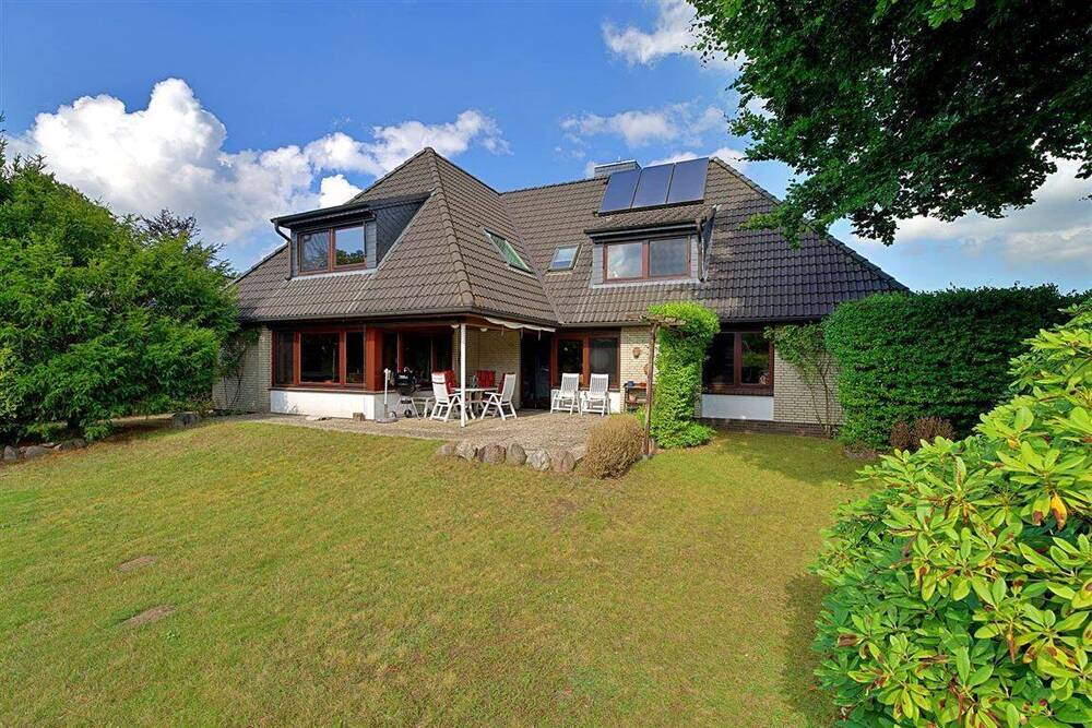 Thumbnail-Großzügiges, modernisiertes Zweifamilienhaus mit vielfältigen Nutzungsmöglichkeiten