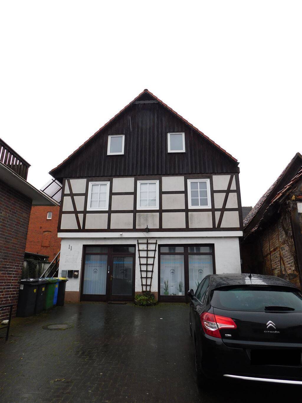 Thumbnail-Nieheim - 2 Zimmer Wohnung