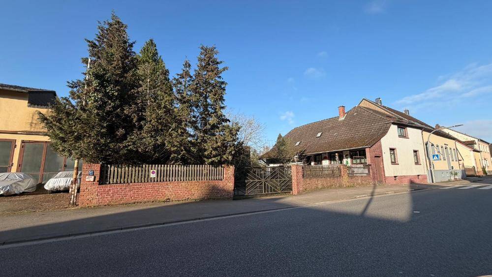 Thumbnail-+++Einfamilienhaus mit ebenem Südgarten, großer Garage und Scheune im Herzen von Einöd+++