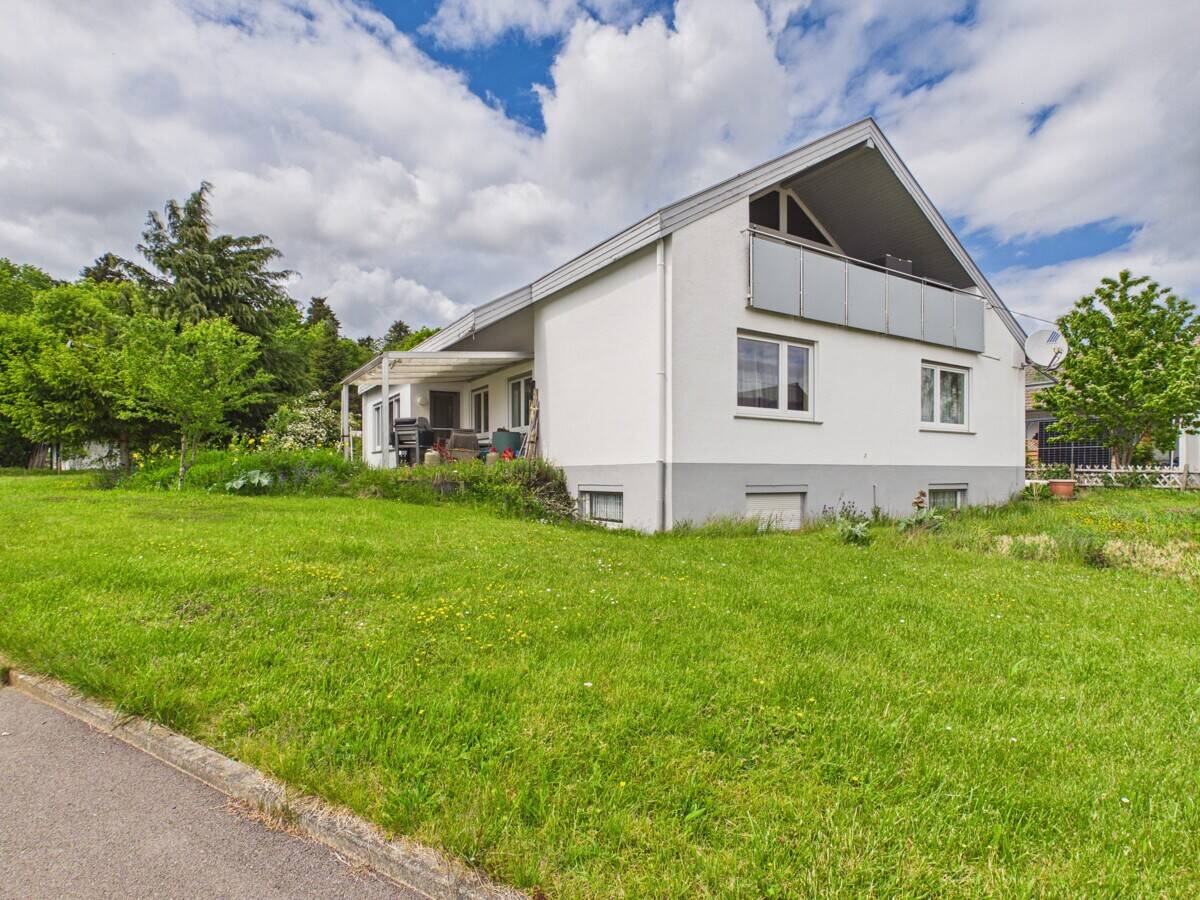 Thumbnail-Großzügiges 1-2 Familienhaus mit individuellen Nutzungsmöglichkeiten