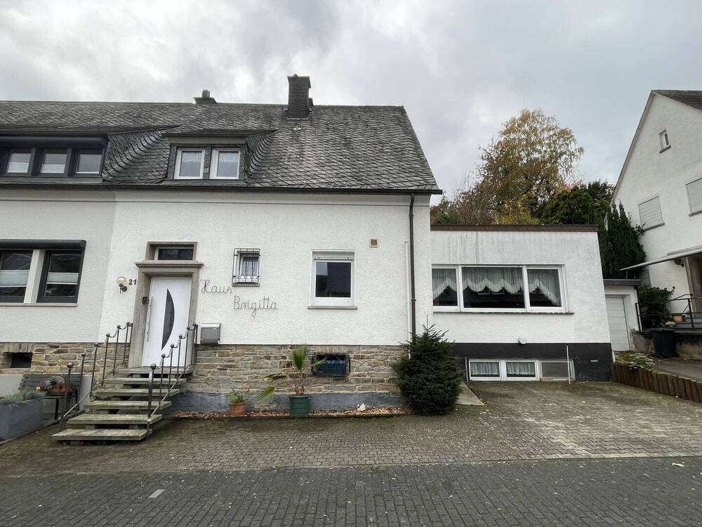 Thumbnail-Wohnhaus in guter Lage von Kues