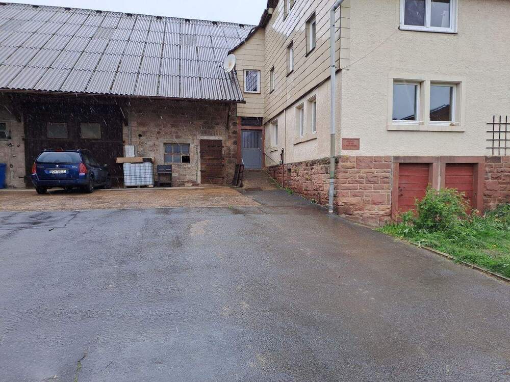 Thumbnail-Renovierungsbedürftiges Hofanwesen mit großem Grundstück & 850 € Mieteinnahmen 188.000 €