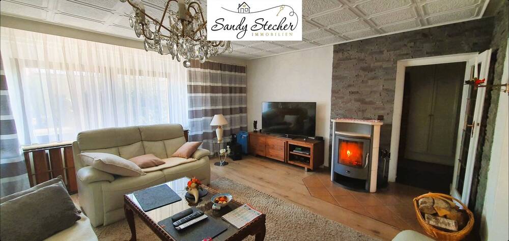 Thumbnail-Kuscheln vor dem Wohnzimmer-Kamin & überdachten Outdoor-Kamin, Im Pool schwimmen - Obst & Gemüse anbauen