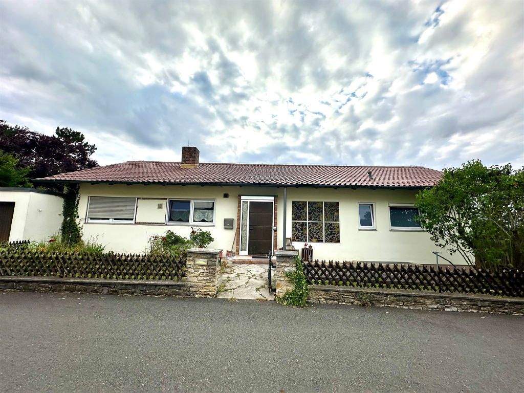 Thumbnail-Wohnhaus in ruhiger Lage mit Aussicht und Garten