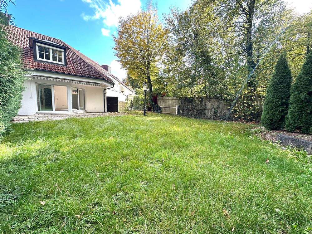 Thumbnail-Erstbezug nach Renovierung! Wohnen und Arbeiten-unter einem Dach-Ensemblehaus in gut angebundener Lage