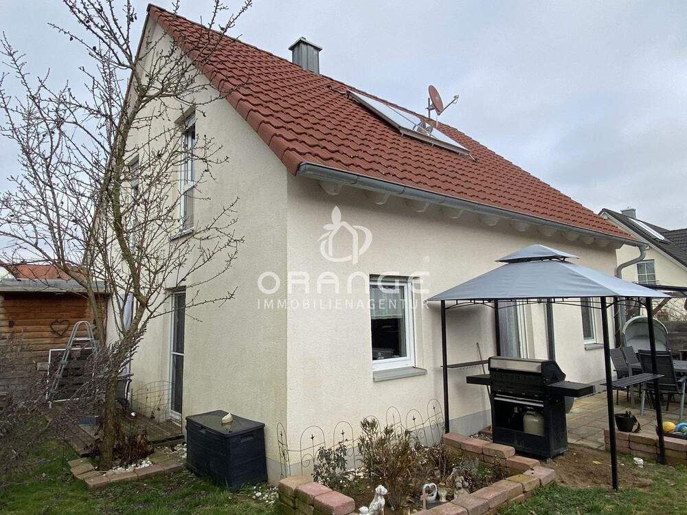 Thumbnail-Schönes Einfamilienhaus in Stadtnähe.