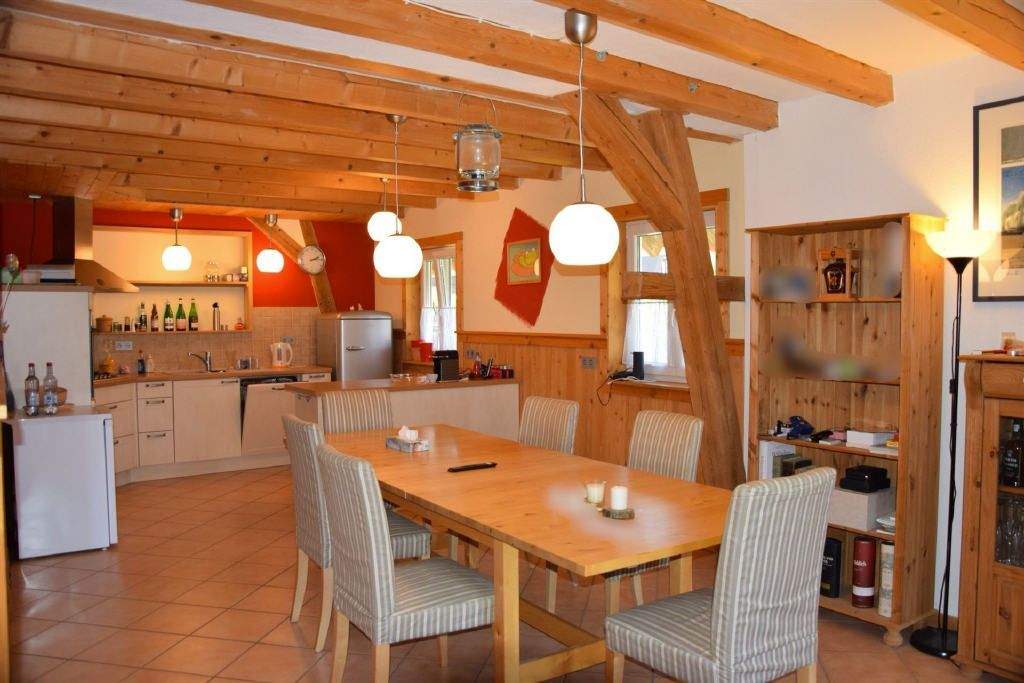 Thumbnail-Für Handwerker: Zweifamilienhaus in Schallstadt-Mengen mit großem Garten