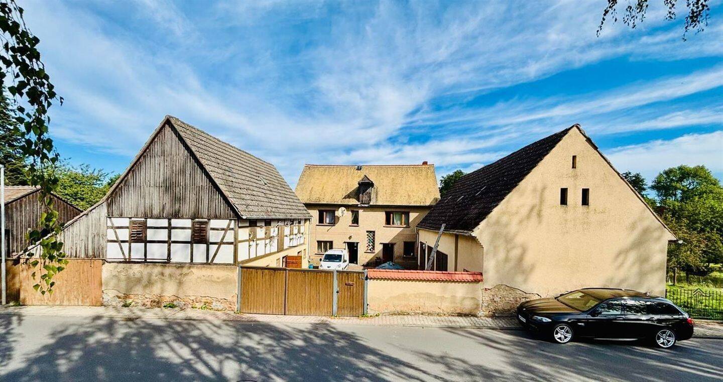 Hausansicht strassenseits 