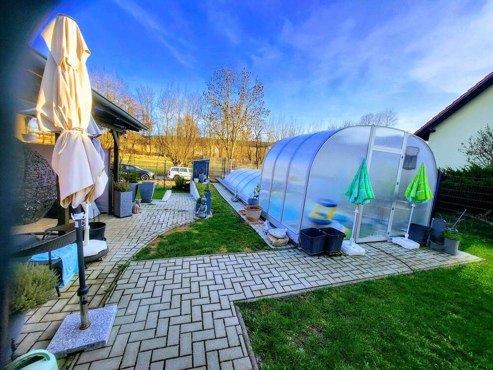 Thumbnail-Leben wie im Urlaub: Freistehendes Traumhaus mit Pool, Gartenparadies und Doppelgarage