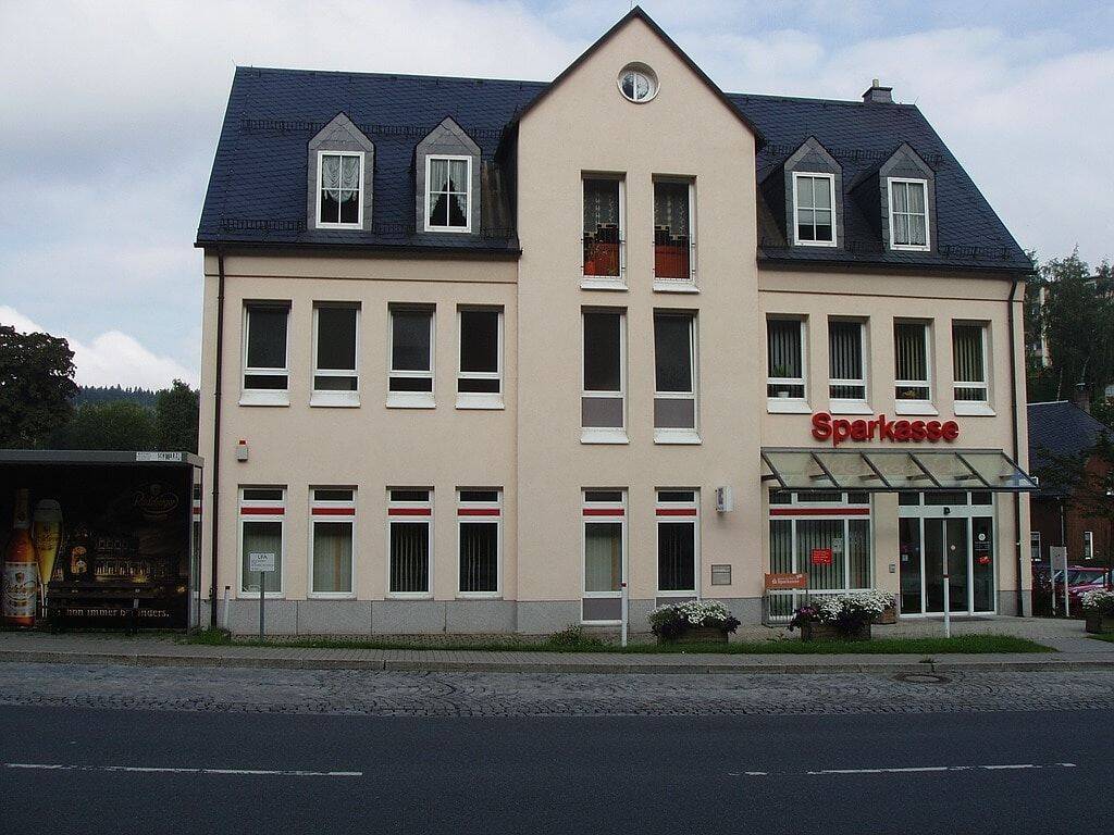 Thumbnail-Wohn- und Geschäftshaus in Muldenhammer