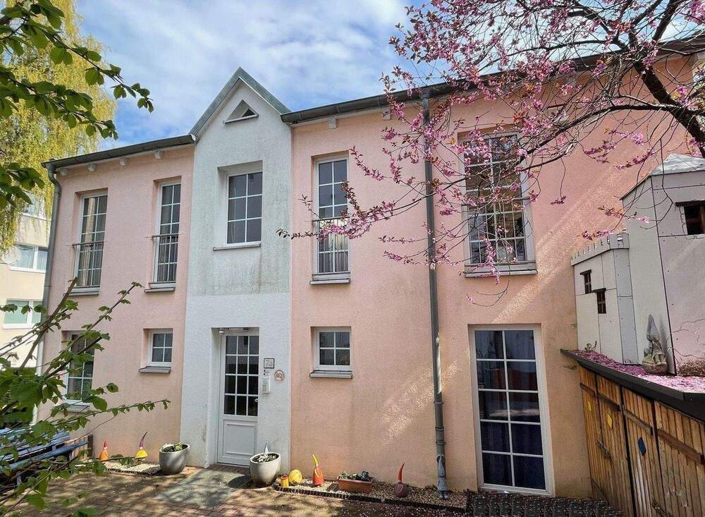 Thumbnail-Solides MFH mit Kita als Ankermieter im Hinterhofgebäude zu kaufen!