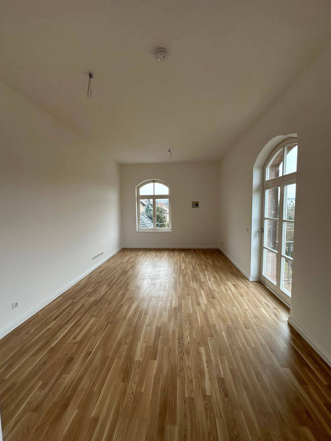 Thumbnail-Traumsaniertes Denkmal - 3-Raum-WE - West-Balkon, Parkett, Keller, Tageslichtbad mit Wanne & Dusche, PKW-Stellplatz, Einbauküche