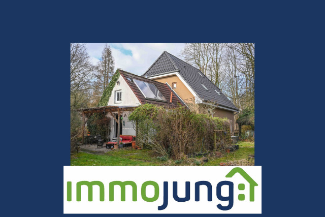 Thumbnail-Attraktives Einfamilienhaus in zentraler Lage mit charmantem Garten in Bremervörde