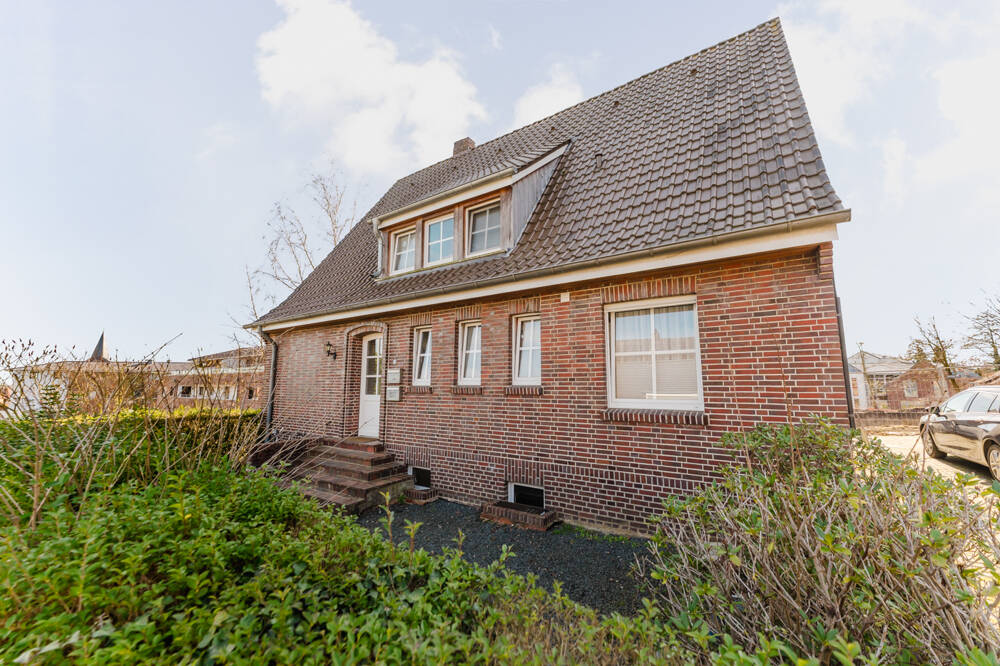 Thumbnail-Einfamilienhaus mit Einliegerwohnung - Nachbarhaus ebenfalls zu verkaufen