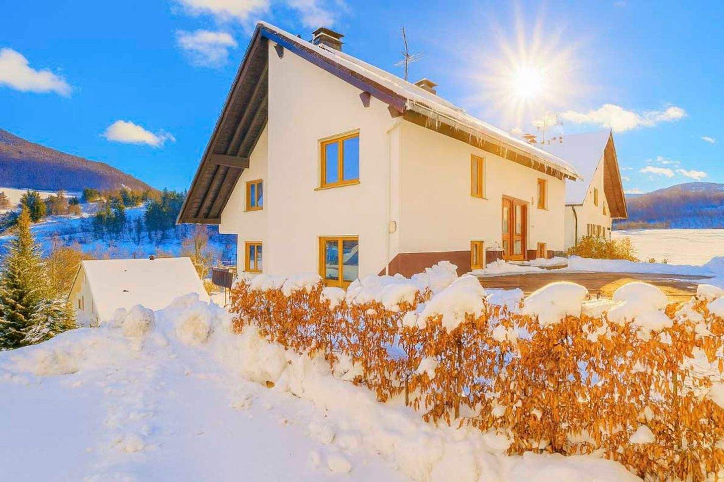 Thumbnail-Exklusive Maisonettewohnung in Traumlage von Elkeringhausen mit Vermietungslizenz