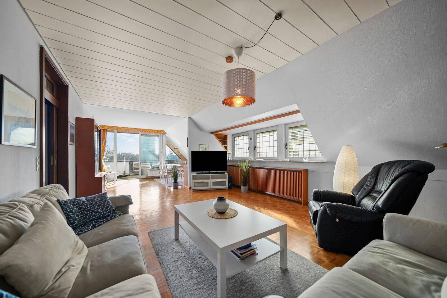 Thumbnail-Exklusive Maisonettewohnung mit Blick auf den Godewindpark