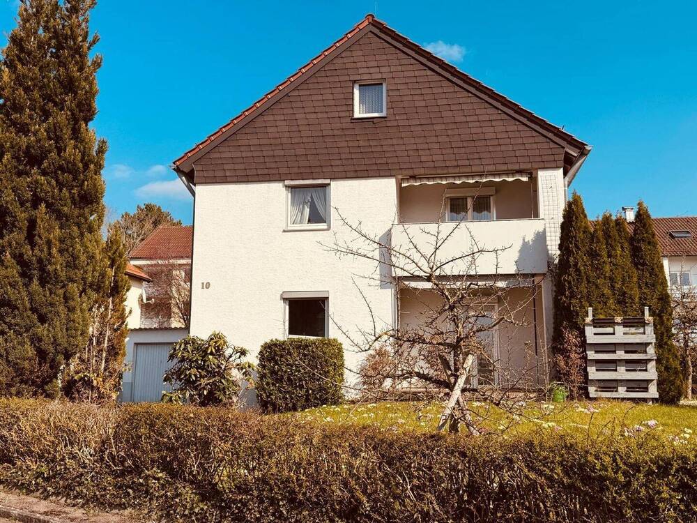 Thumbnail-Große Chance in Aalen-Grauleshof: Zweifamilienhaus mit großem Garten