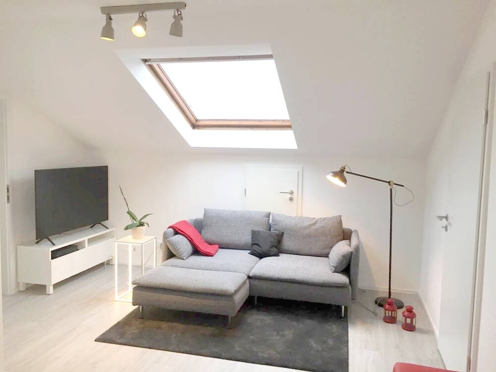 Thumbnail-Moderne möblierte Dachgeschosswohnung im Herzen der Stadt