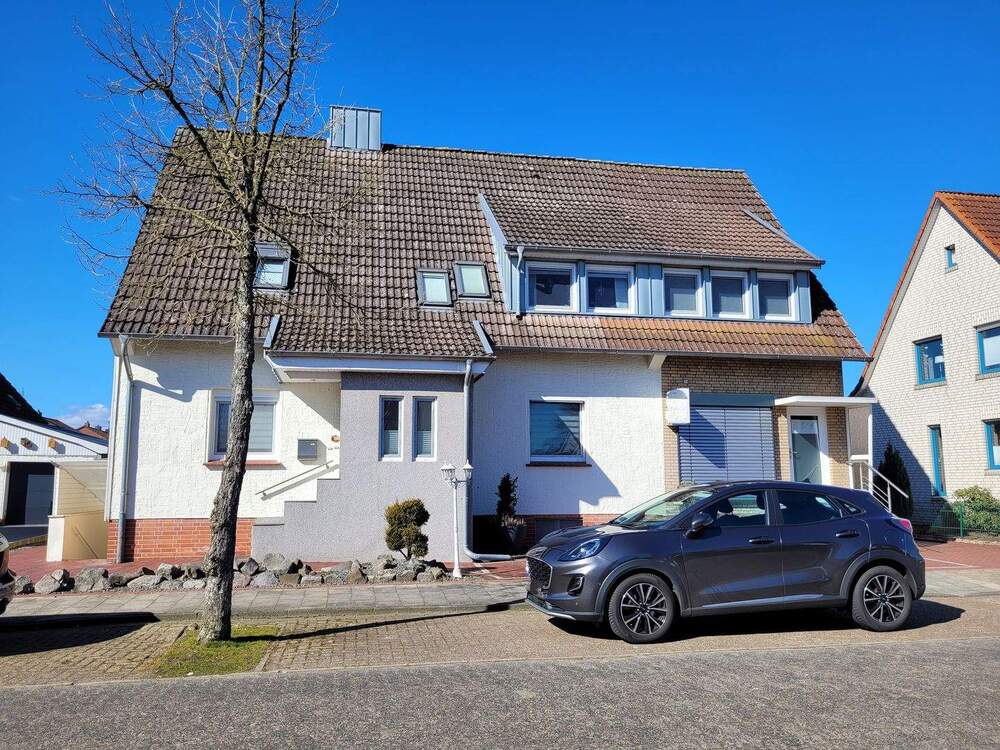 Thumbnail-Einfamilienhaus mit 2 lukrativen Gewerbeeinheiten!