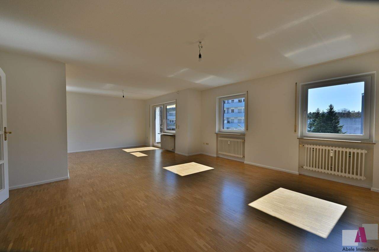 Thumbnail-Großzügige 3-Zimmer-Wohnung mitten in Lörrach-Tumringen zu vermieten