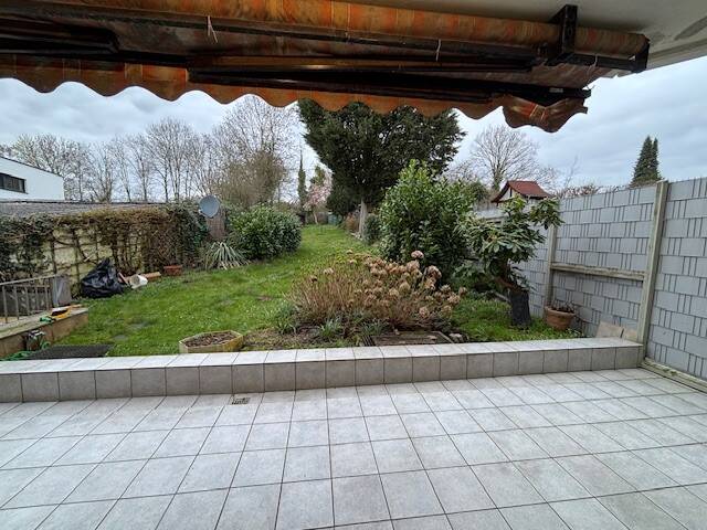 Thumbnail-Großzügige Erdgeschosswohnung mit Garten