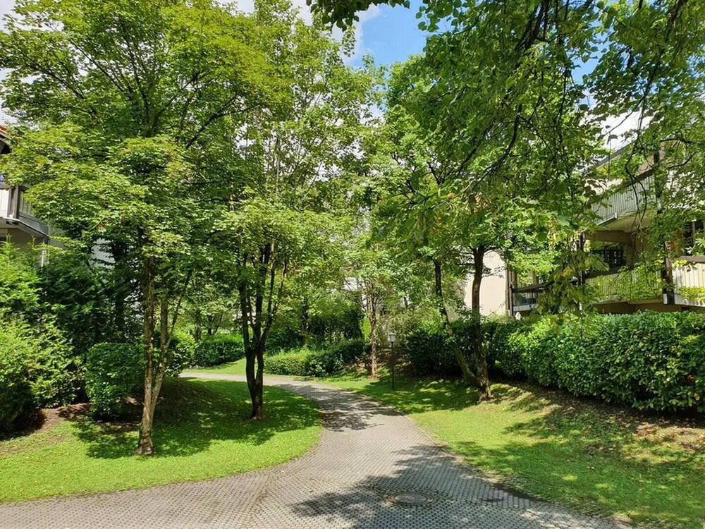Thumbnail-Hochwertige 3-Zimmer-Wohnung (105 m²) mit Balkon in ruhiger Gartenlage - Bogenhausen Oberföhring