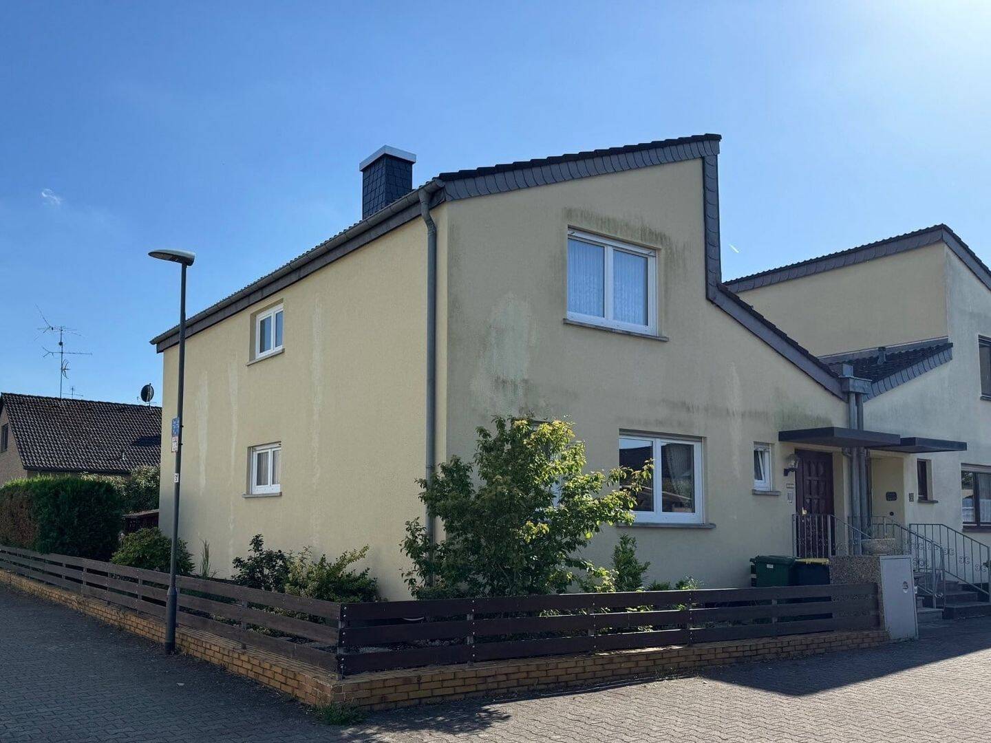 Thumbnail-Jetzt 429.000?€: Reiheneckhaus mit Garten & Kamin